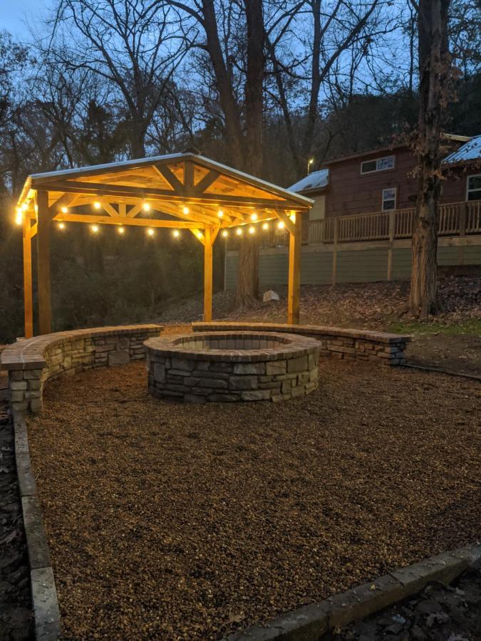 Thomas Cabin Forest Tiny Cabin With Hot Tub Chattanooga Extérieur photo