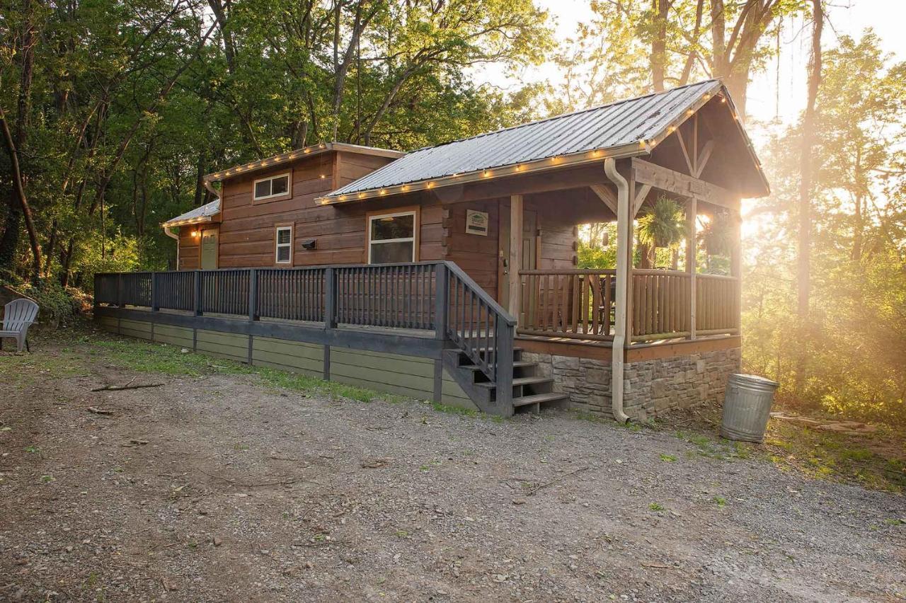 Thomas Cabin Forest Tiny Cabin With Hot Tub Chattanooga Extérieur photo